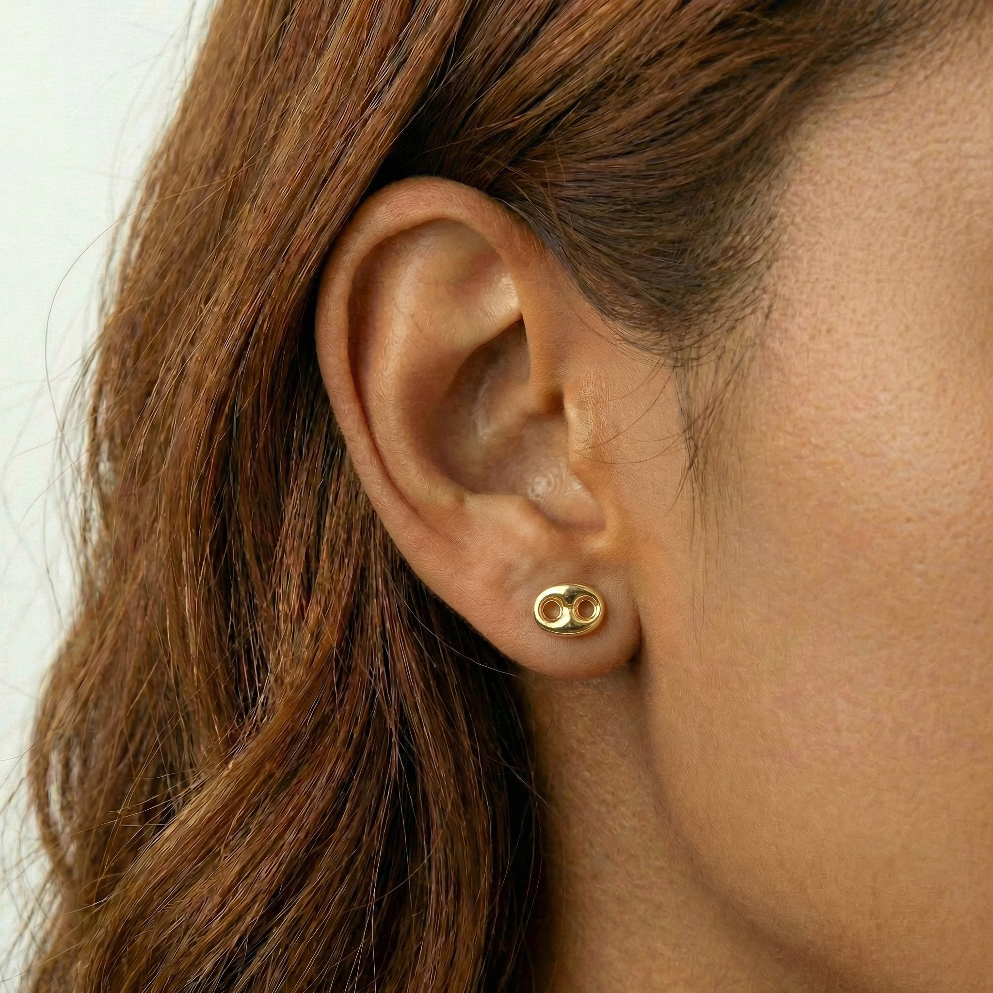 Stud Earrings GC 0.5gr / 18K Yellow Gold *