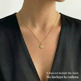 Pendant Letter K Textured Frame 0.35gr / 1/2 in / Yellow Gold 18K