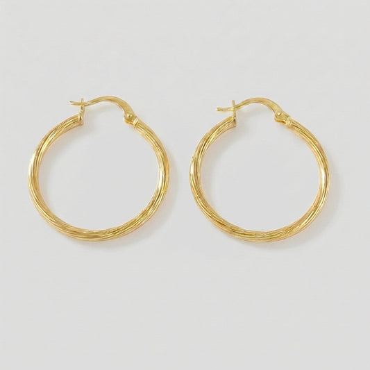 Hoop Earrings Arielle 1.6gr / 1 1/4 in / 18K Yellow Gold