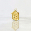 Pendant Letter S Textured Frame 0.3gr / 1/2 in / 18K Yellow Gold ©