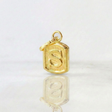 Pendant Letter S Textured Frame 0.3gr / 1/2 in / 18K Yellow Gold ©