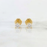 Topos Cuatro Garras 0.65 g / in / 3.2 mm Oro Amarillo 18K