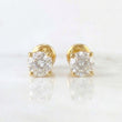 Stud Earrings Four Claws 1.4gr / 5.3mm 18K Yellow Gold *