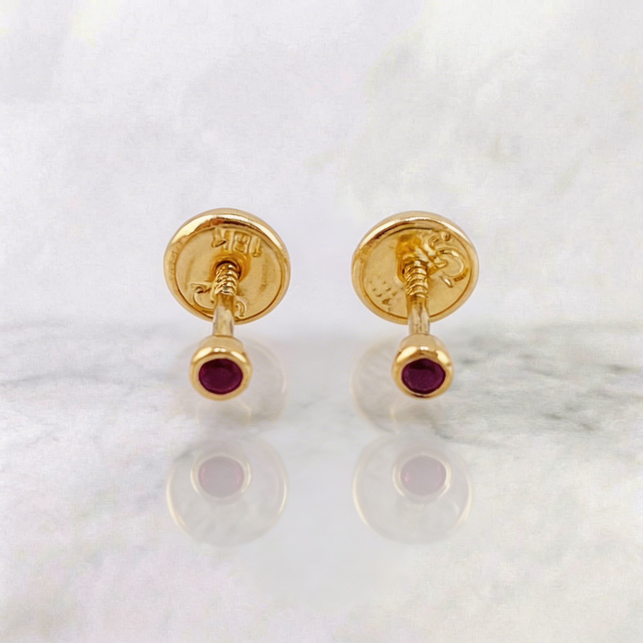 Topos Rubies 6pts 0.65gr / 2.4mm Oro Amarillo 18K *