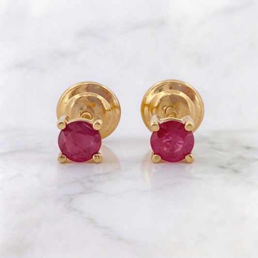 Topos Cuatro Garras Rubies 28Pts 0.75gr / 3.05mm Oro Amarillo 18K %