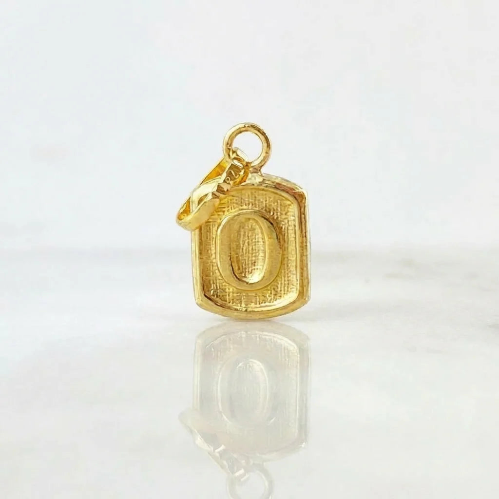 Pendant Letter O 0.3g / 1/2 in Yellow Gold 18K