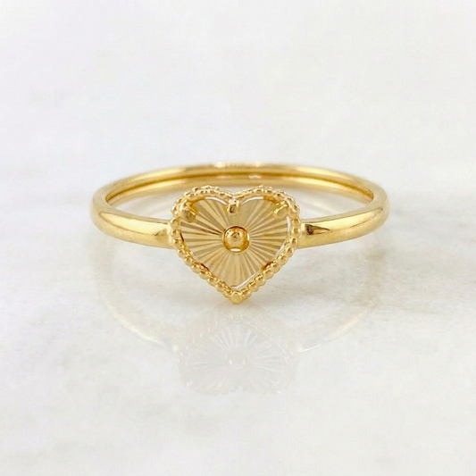 Anillo Corazón Diamantado 1.1 g / T9 Oro Amarillo 18K