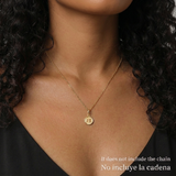 Dije Fe 0.5 g / 3/4 in Oro Amarillo 18K
