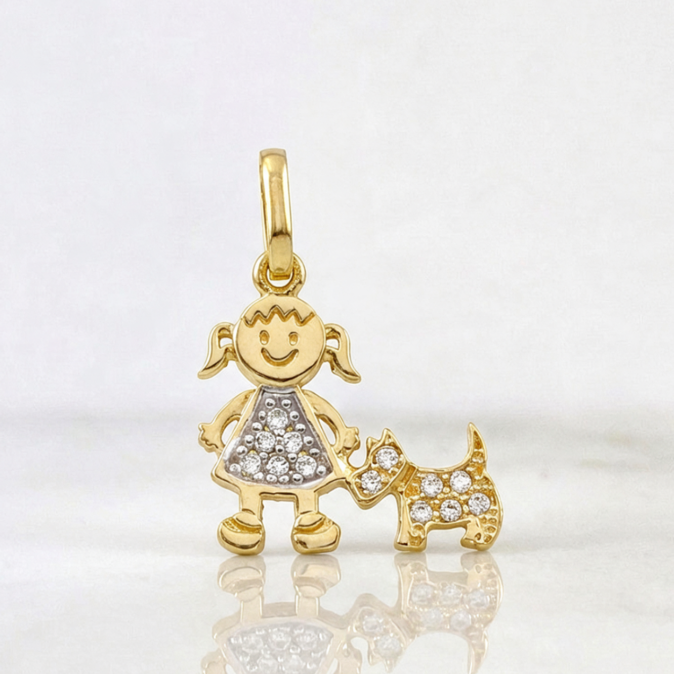 Dije Niña y Perro 1.05g / 3/4 in Oro Amarillo 18K