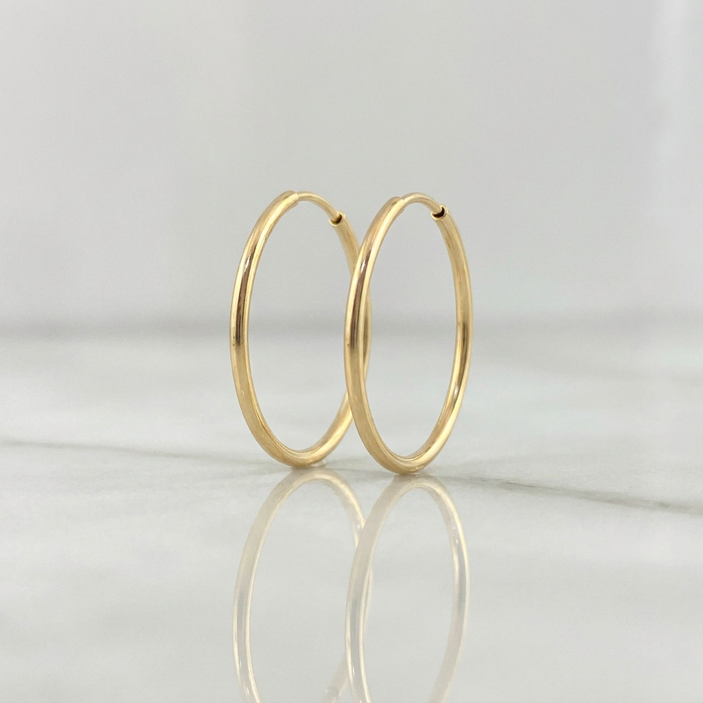 Hoop Earrings Smooth Hoop 1g / 3/4 in 18K Yellow Gold
