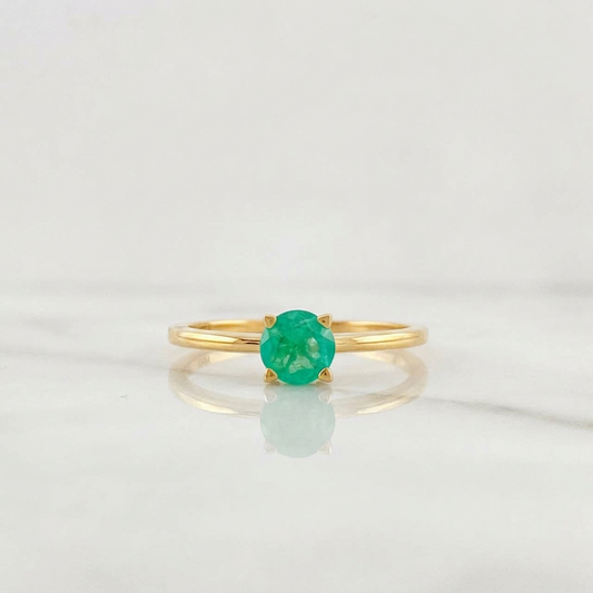 Anillo Solitario Cuatro Garra Esmeraldas 50pts 1.65g / T7 1/2 Oro Amarillo 18K