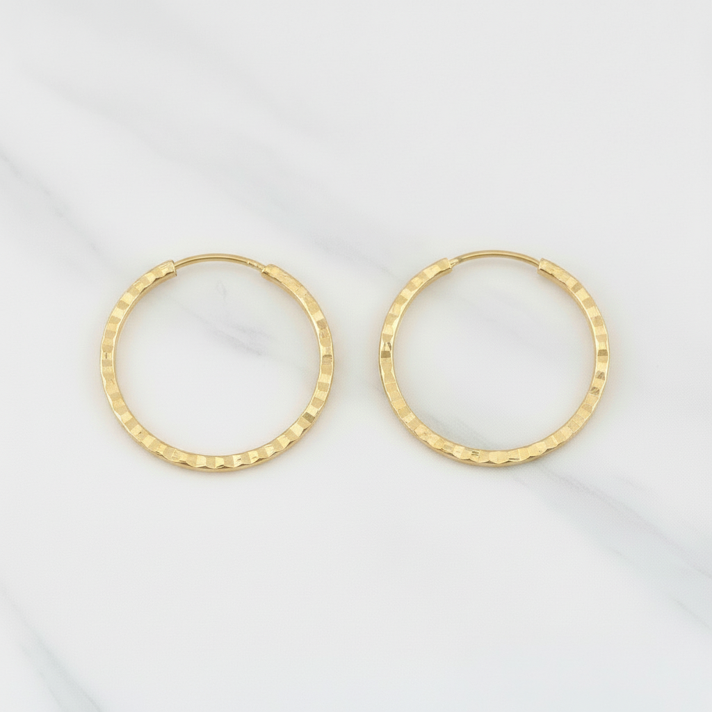 Candongas Aro Rayado 0.85g / 1/2 in Oro Amarillo 18K