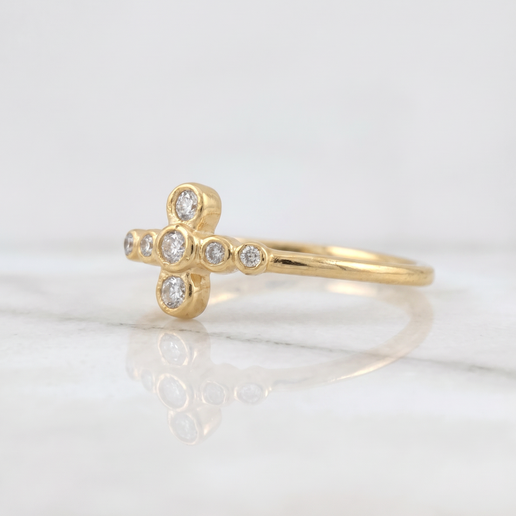 Cross Ring 1.95g / T8.25 Yellow Gold 18K