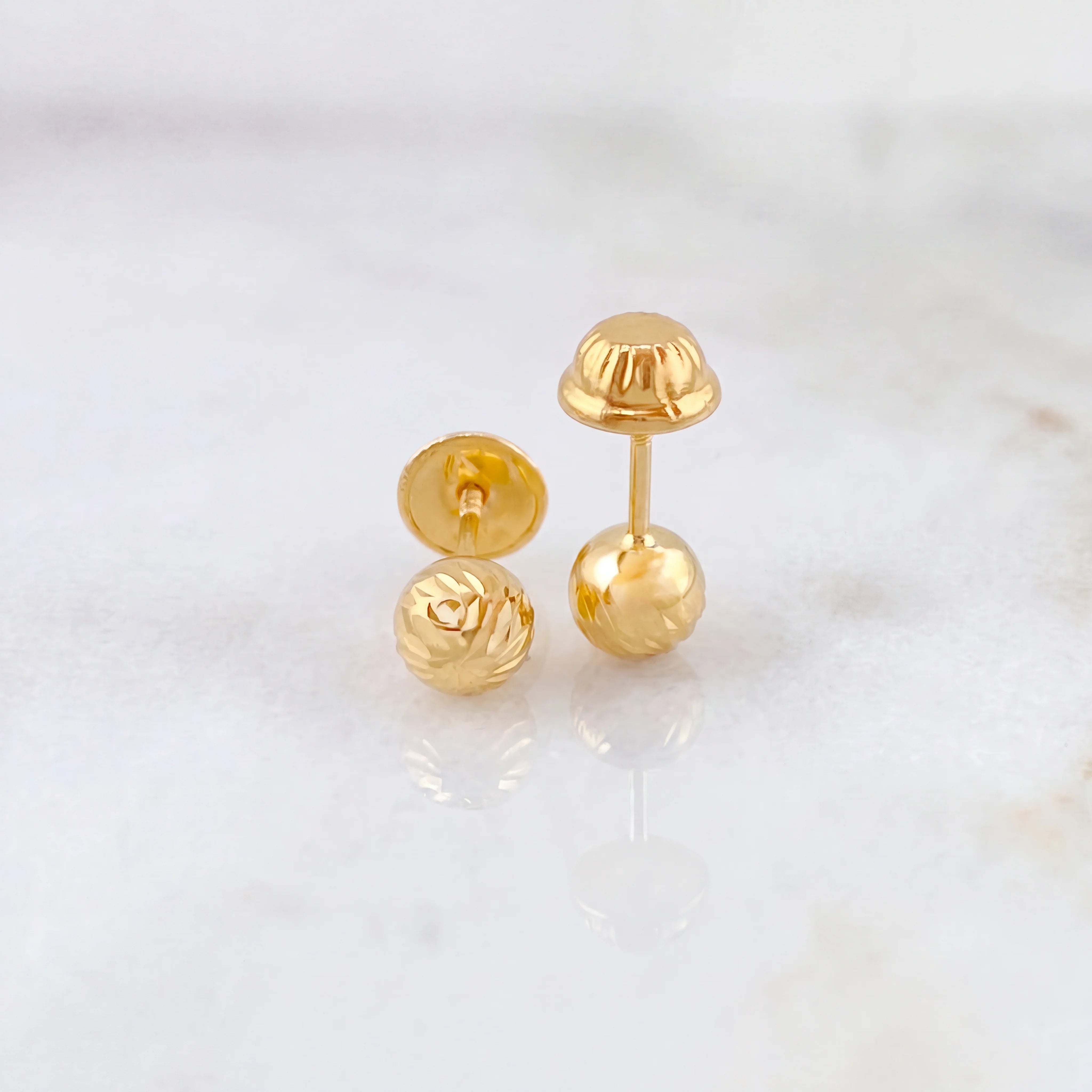Topos Bola Diamantada 0.6g / in / 5mm Oro Amarillo 18K