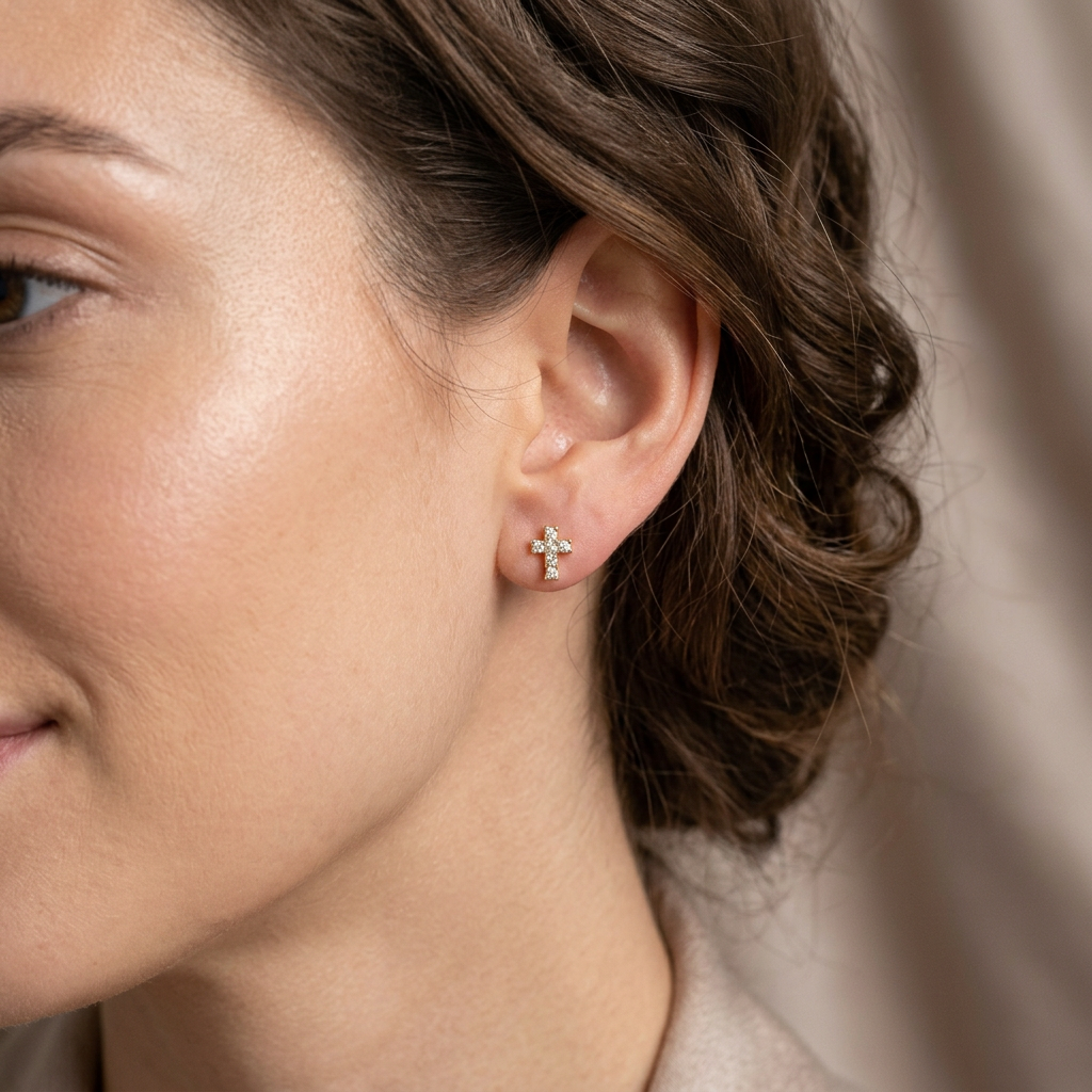 Stud Earrings Cross 0.75g / 5mm Yellow Gold 18K %
