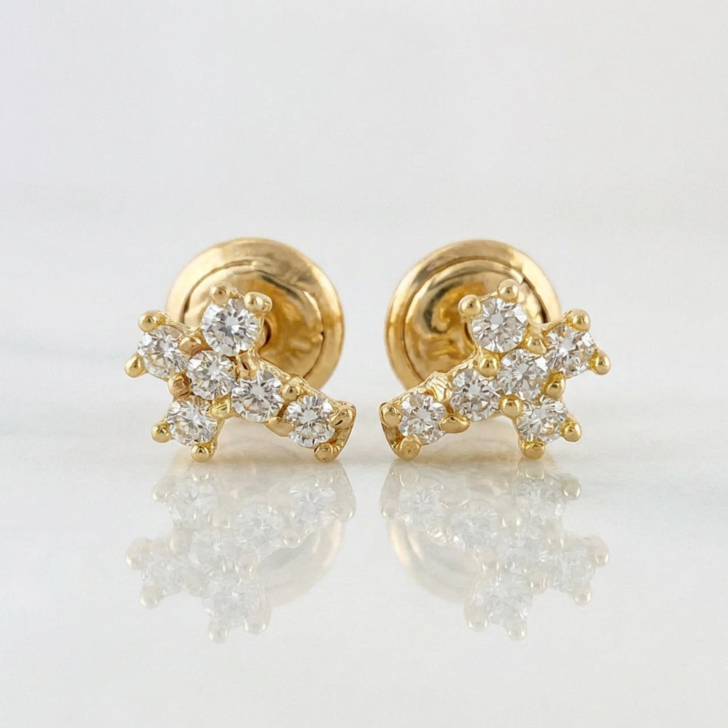 Stud Earrings Cross 0.75g / 5mm Yellow Gold 18K %