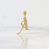 Dije Letra Cursiva A 0.95g / 1 in Oro Amarillo 18K