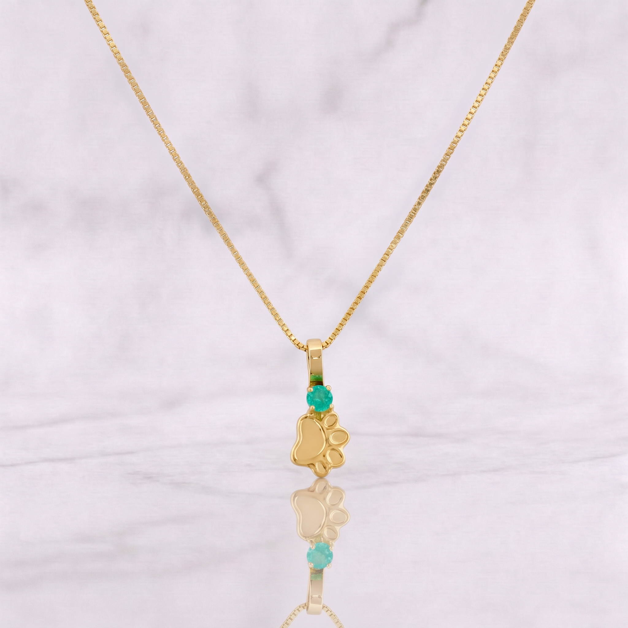 Set Cadena Veneciana + Dije Huella Esmeralda 03Pts / 1.15g / 18 in Oro Amarillo 18K