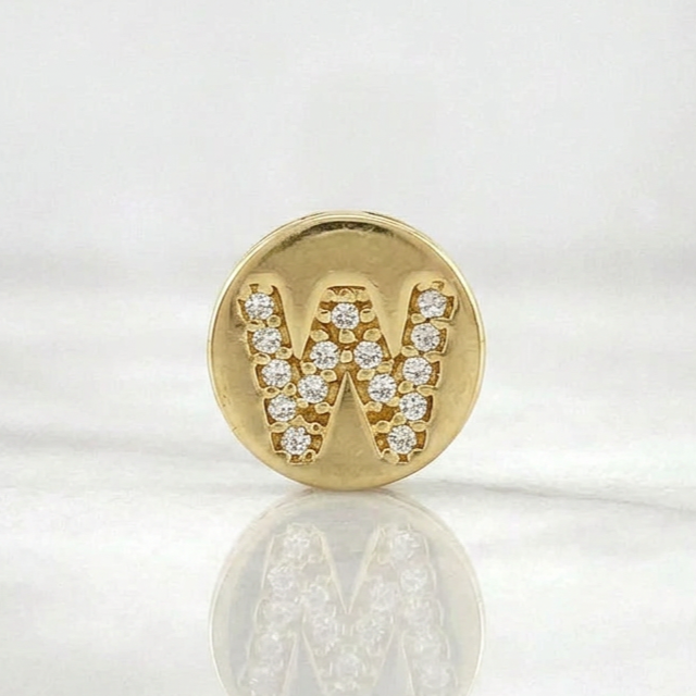 Dije Herraje Letra W 1.4gr / 1/2 in / Oro Amarillo 18K ©