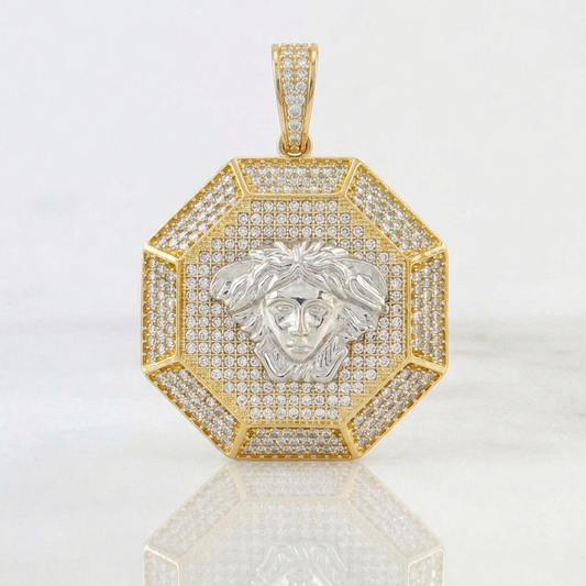 Dije Medusa 11.15gr / 1 1/2 in / Dos Oros Amarillo Blanco 18K *
