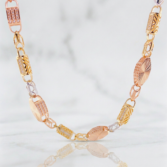 Cadena Rustico Cilindro Rectangular Diamantada 51.7g / 28 in / 5.5mm Tres Oros 18K
