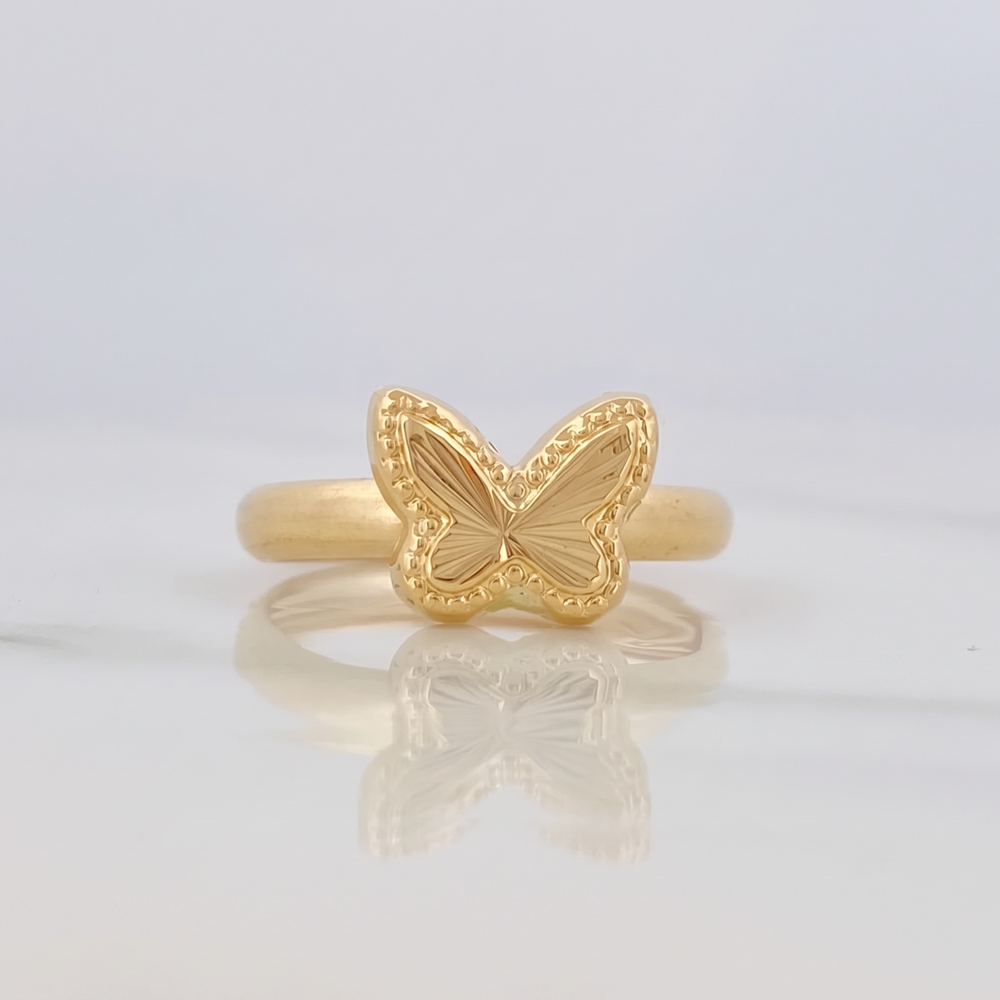 Diamond Cut Butterfly Ring 0.7g / T6 3/4 Yellow Gold 18K