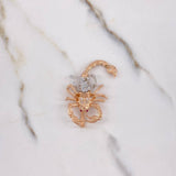 Pendant Scorpion 7.75gr / 4.3cm / White Fuchsia Zircons Two White Rose Gold &