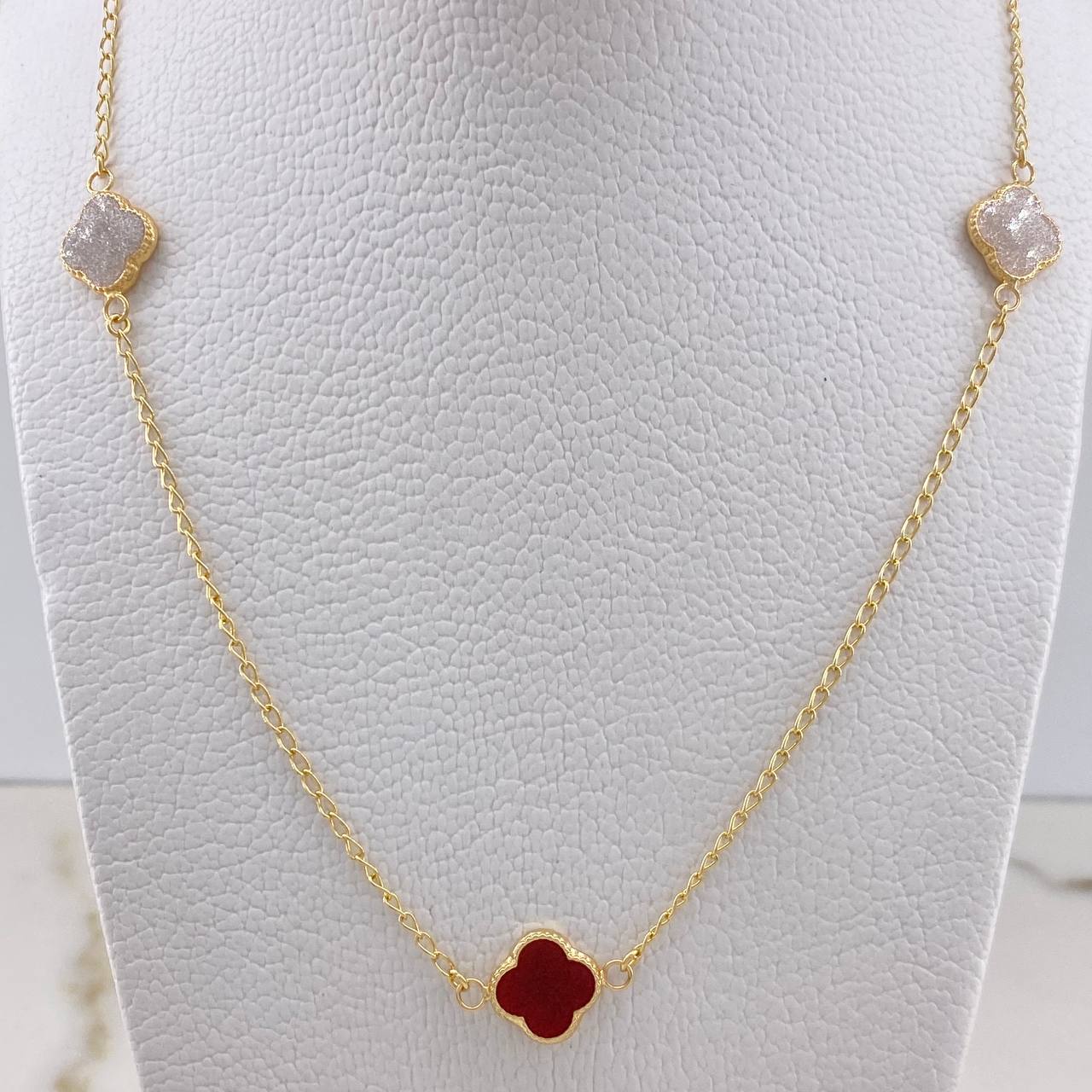 Espiga Chain Clover 3.8gr / 40cm / 2mm White Resin Vinotinta Yellow Gold $
