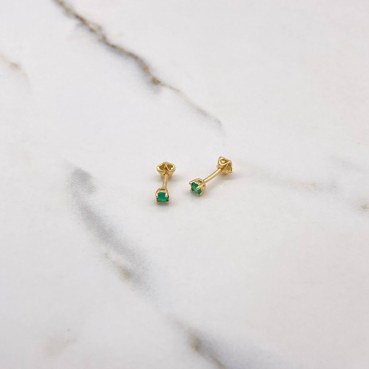 Stud Earrings Circle 0.85gr / 1cm / Emerald 0.20 Qts Yellow Gold (Jewel) &