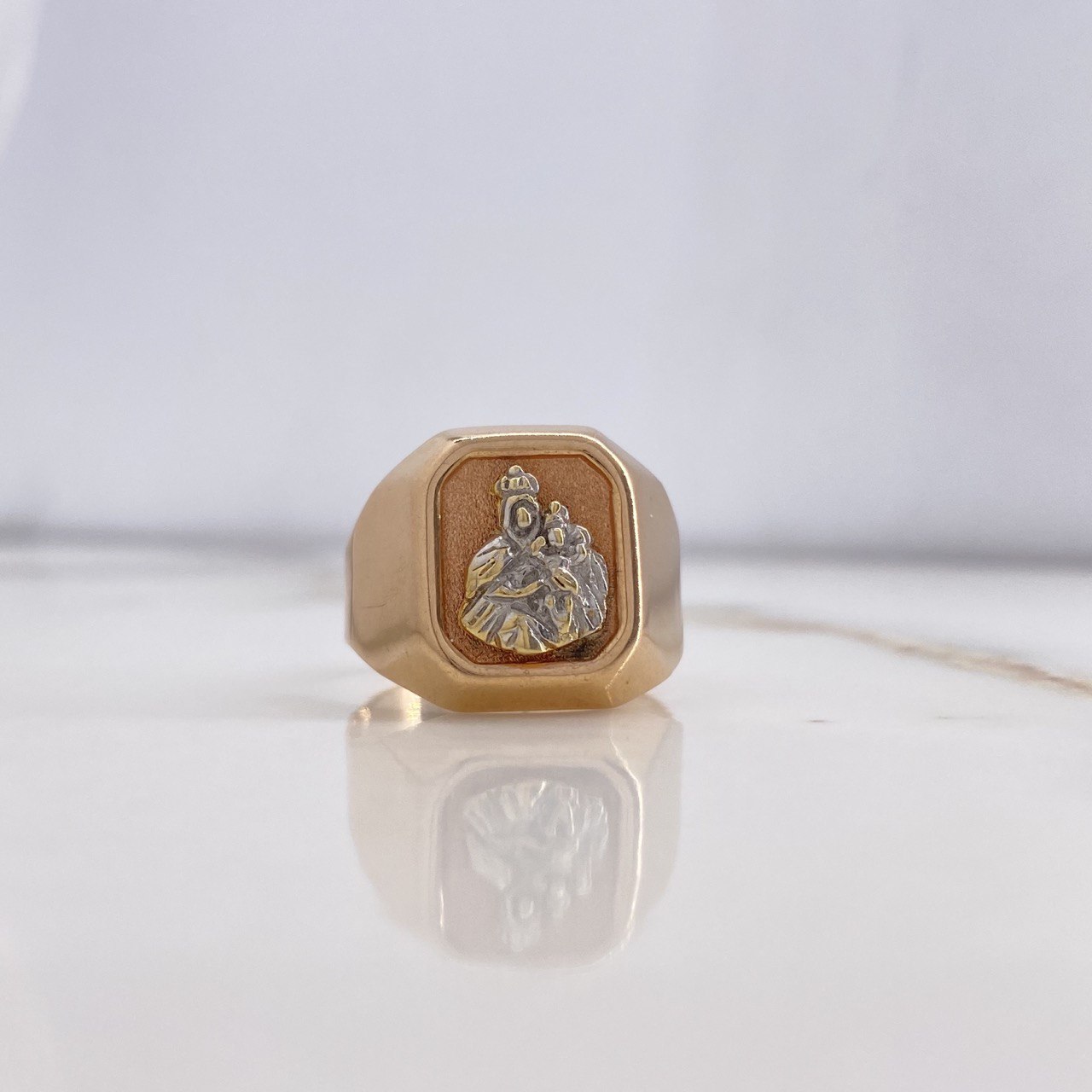 Virgin del Carmen Signet Ring 3.9gr / Size 9 1/4 / Two-tone White and Rose Gold $