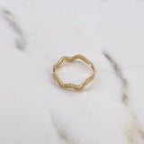 ZigZag Ring 1.55gr / Size 6 3/4 / White Zircons 18K Yellow Gold $