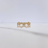 ZigZag Ring 1.55gr / Size 6 3/4 / White Zircons 18K Yellow Gold $