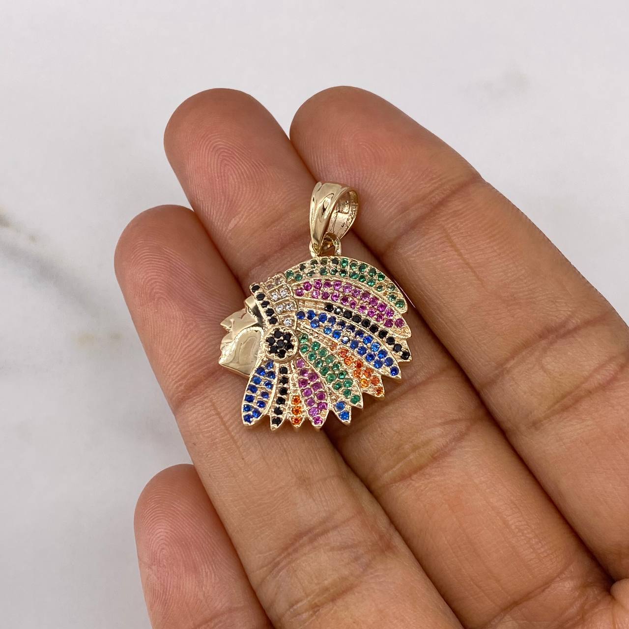 Pendant Indian 4.9gr / 1.3cm / Colored Zircons 18K Yellow Gold $