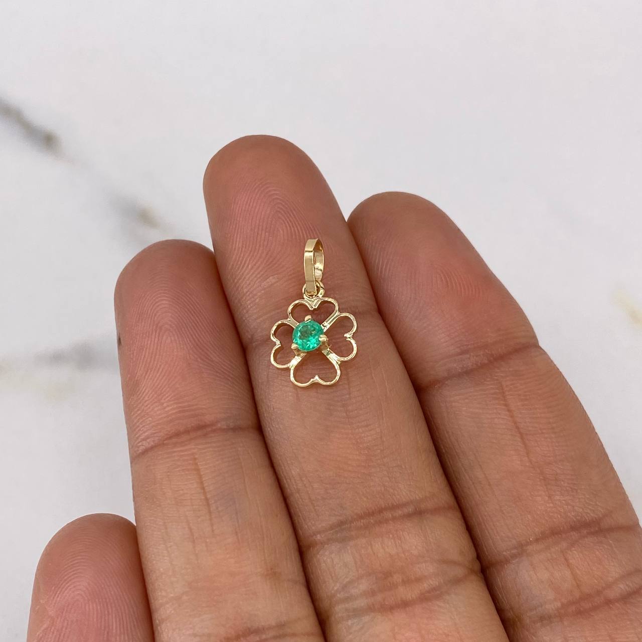 Pendant Flower 0.6gr / 1.5cm / Emerald 10pts 18K Yellow Gold (Jewel) $