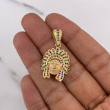 Dije Indio 5.1gr / 3.2cm / Circones Colores Oro Amarillo 18K $
