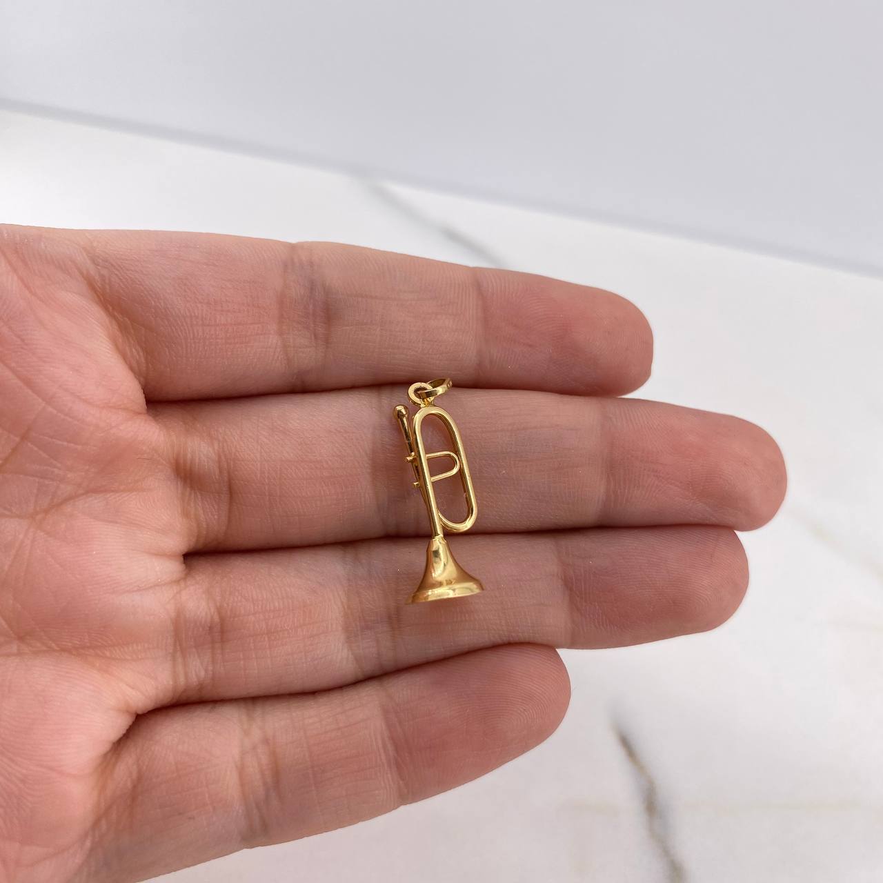 Pendant Trumpet 1.1gr / 2.6cm / Smooth 18K Yellow Gold &