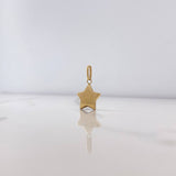 Pendant Star 0.8gr / 2.2cm / Yellow Gold Blown $