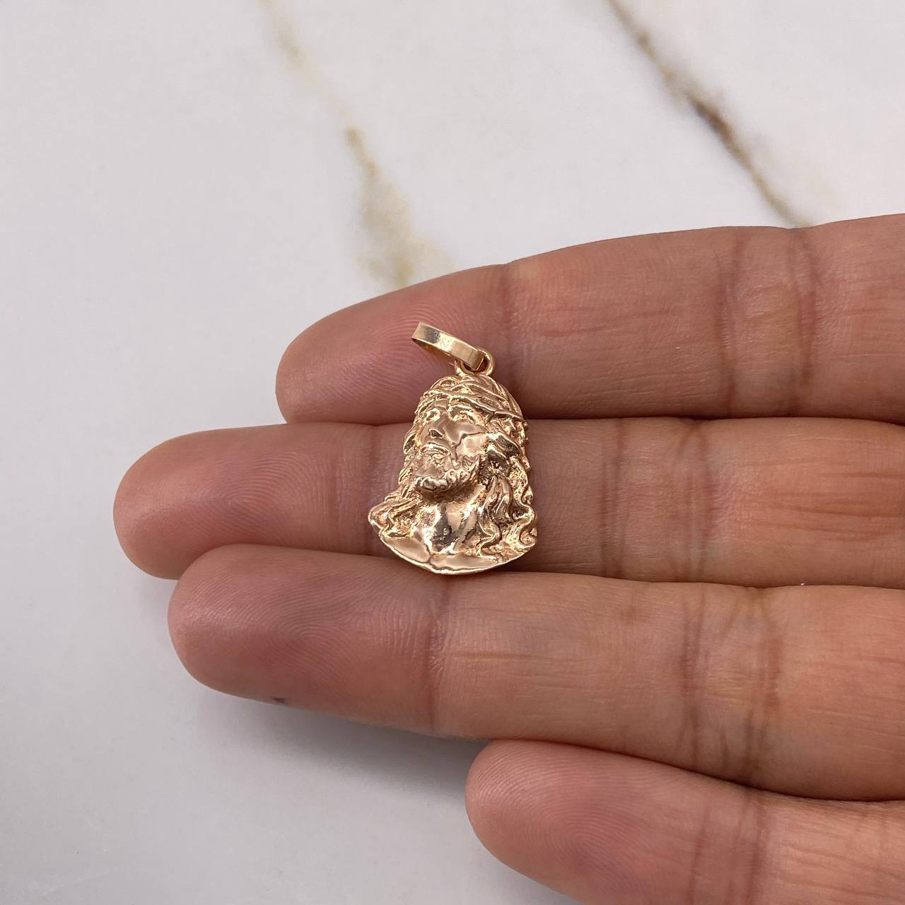 Pendant Christ Face 2.8gr / 2.5cm / Smooth Rose Gold $