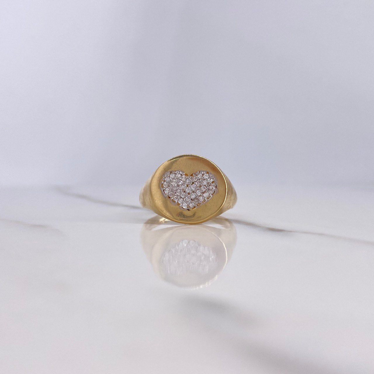 Heart Ring 4.35gr / Size 7 / White Zircons Yellow Gold $