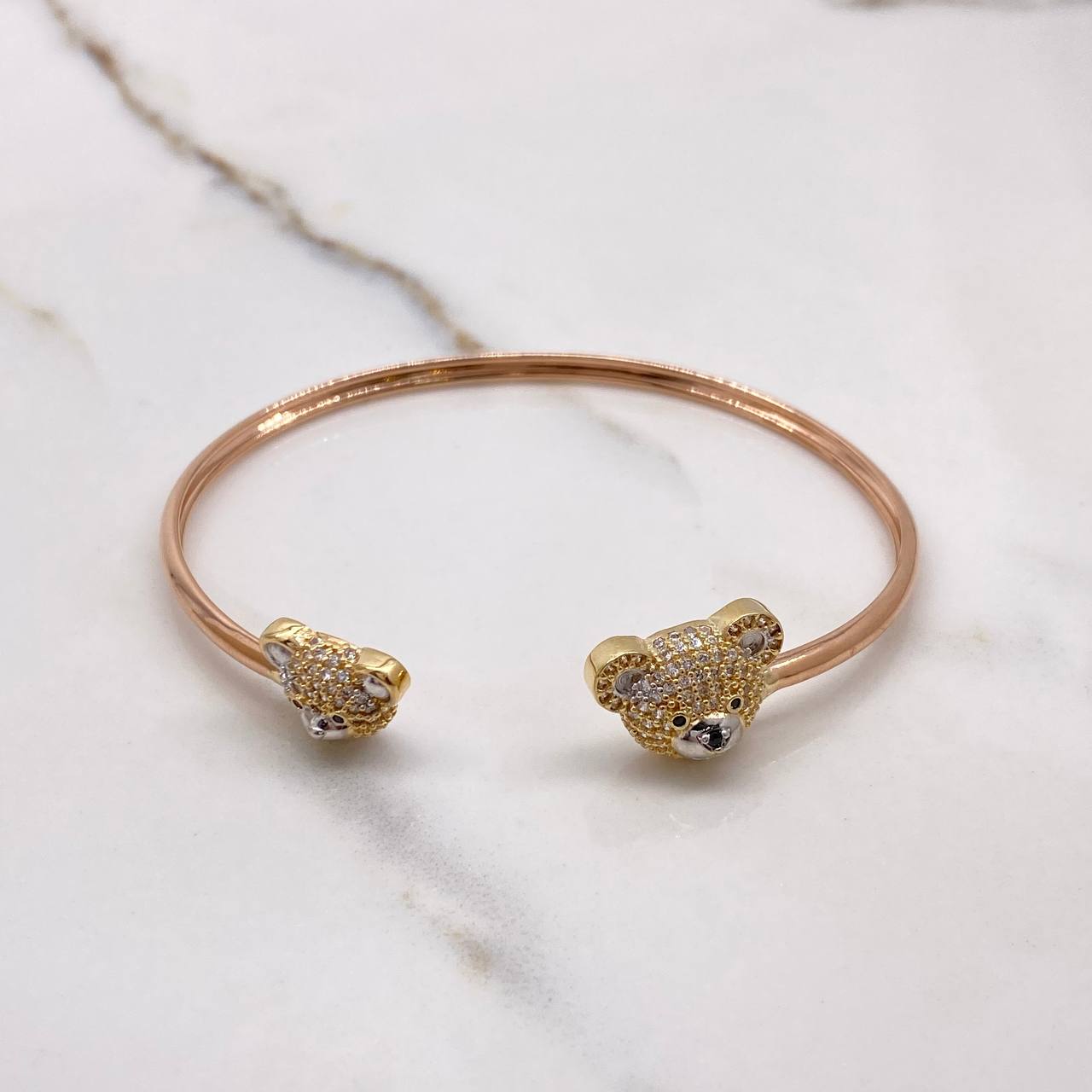 Bracelet Bear Hug 7.65gr / 16cm / White Black Zircons Three Golds &