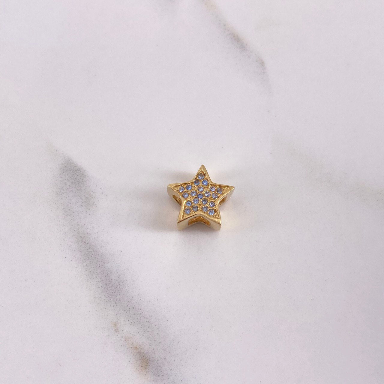 Charm Star 2.1gr / 1.1cm / Blue Yellow Zircons Yellow Gold $