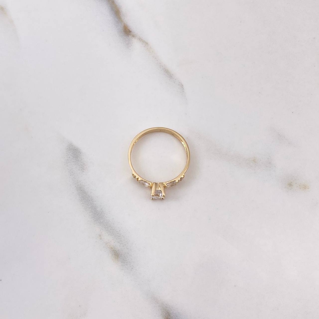 Ring Solitaire 1.95gr / Size 6 3/4 / White Zircons Yellow Gold $