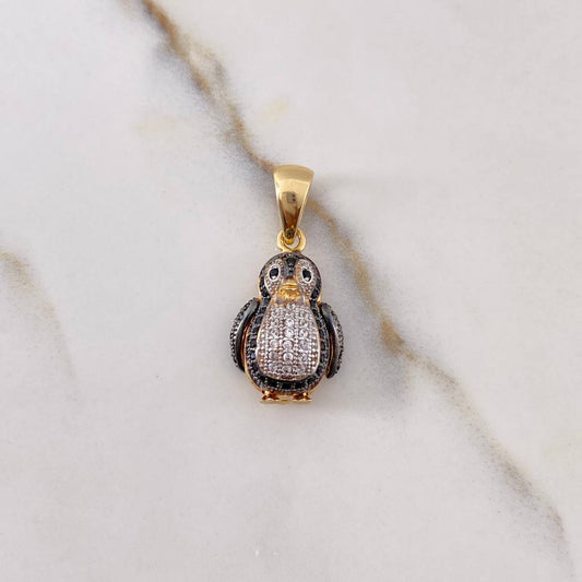 Pendant Penguin 3.9gr / 2.7cm / White and Black Zircons Two Yellows White $