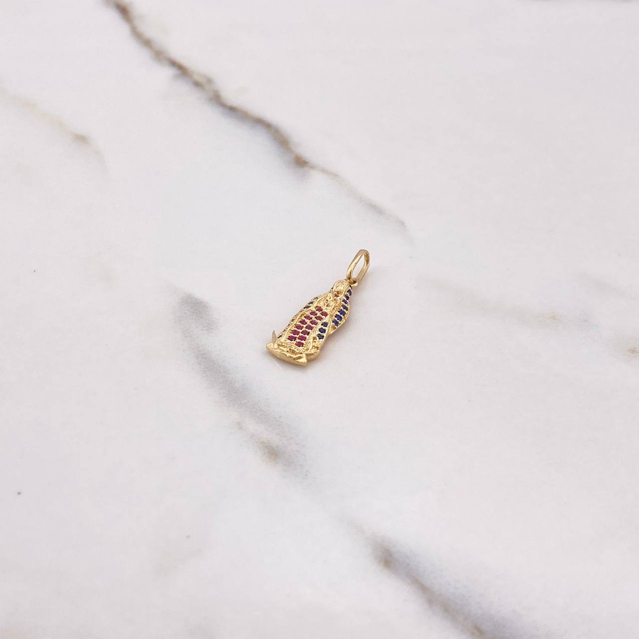 Dije Virgen Guadalupe 1.65gr / 2.7cm / Circones Azules Fucsias Oro Amarillo &