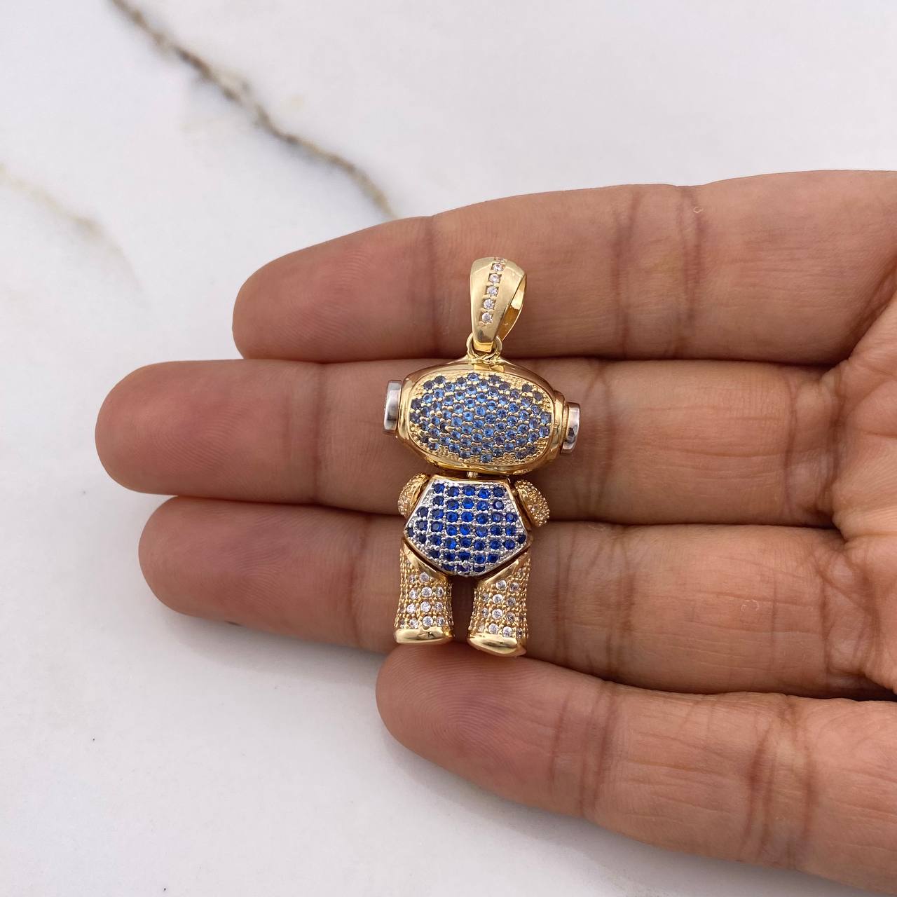 Pendant Astronaut 11.55gr / 3.8cm / White Blue Zircons Two Yellow White Golds (Offer) $