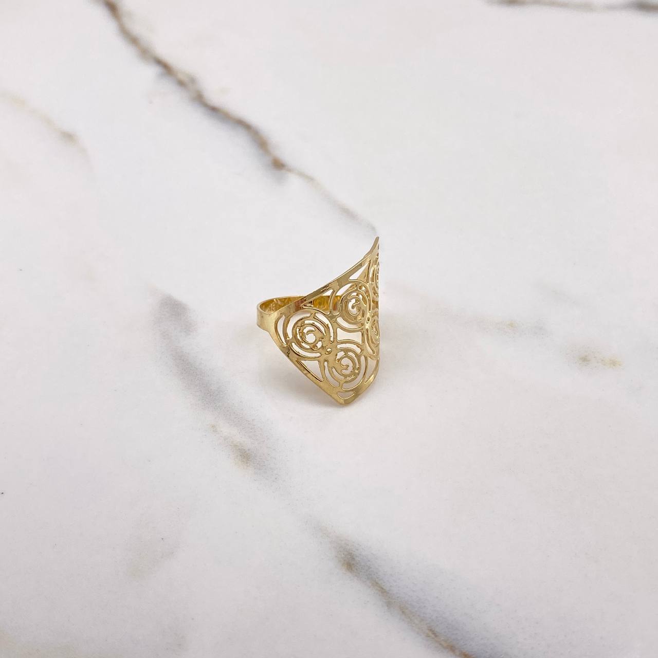 Arabesque Ring 2.55gr / Size 7 1/2 / Yellow Gold &