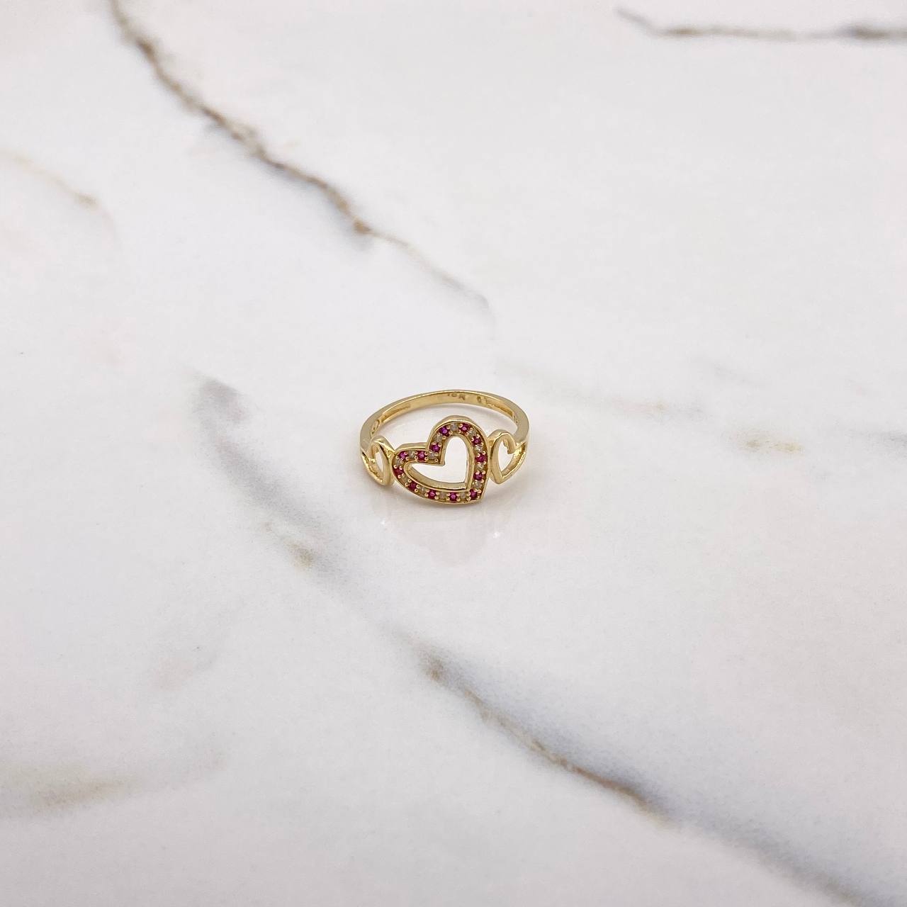 Three Hearts Ring 2.45gr / Size 7 1/4 / White Fuchsia Zircons Yellow Gold &