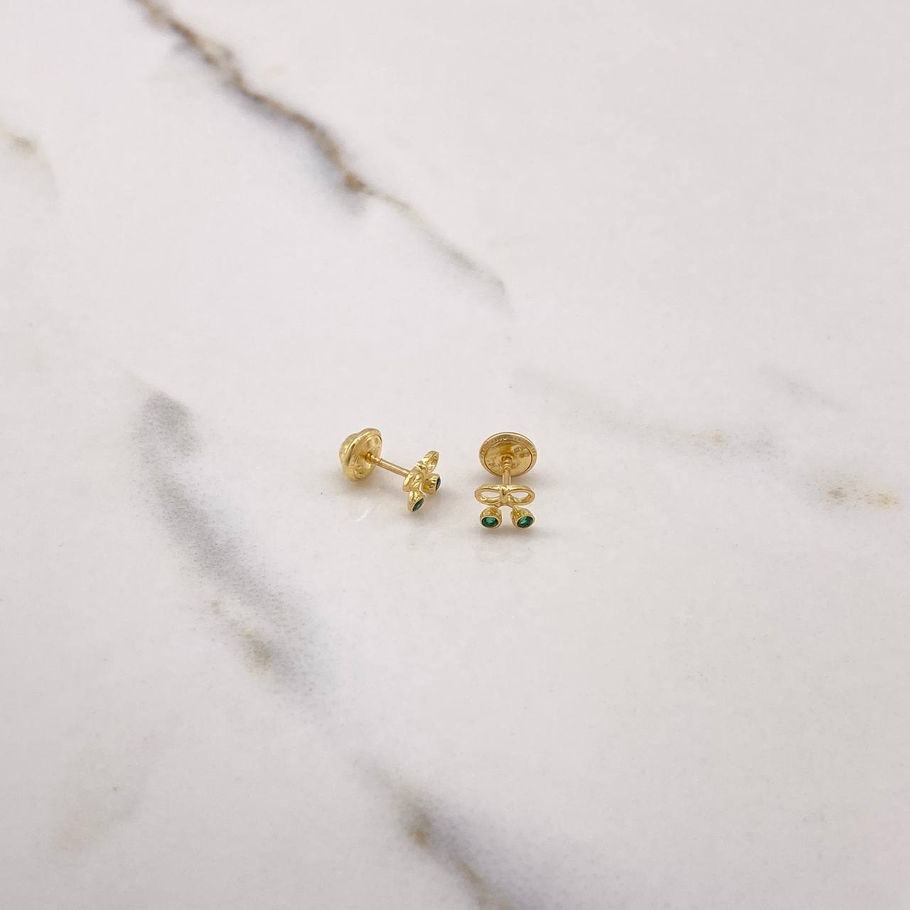 Stud Earrings Bow 0.65gr / Green Zircons Yellow Gold $