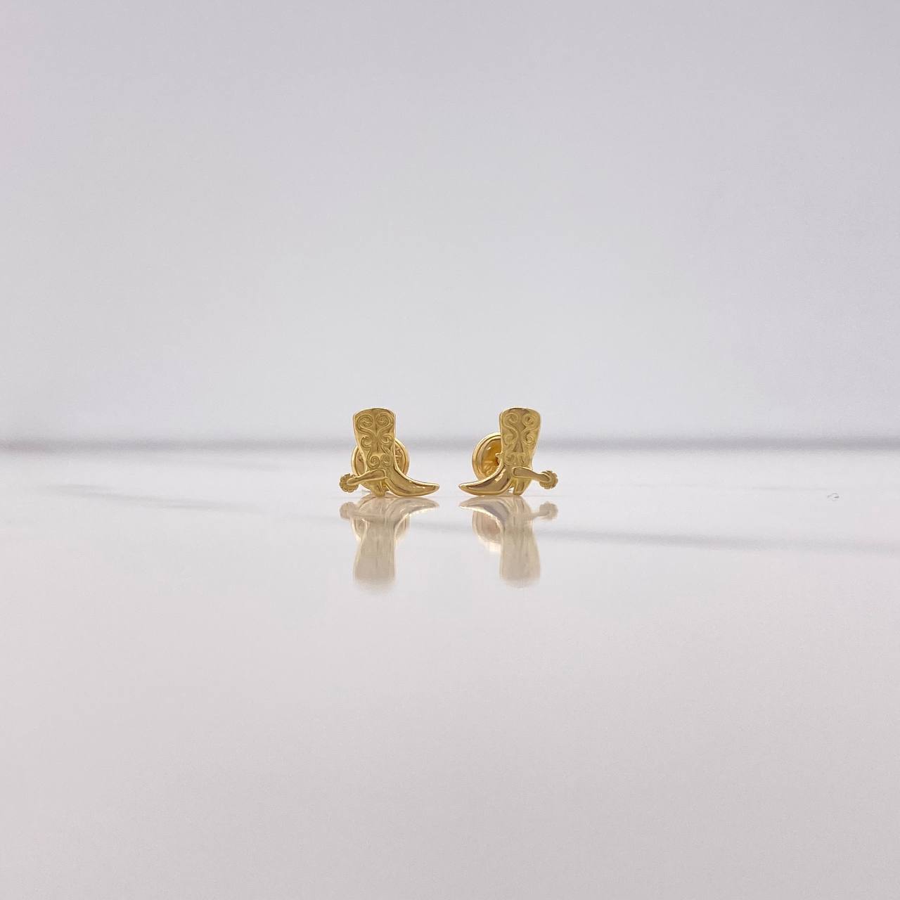 Stud Earrings Boots 1.1gr / Yellow Gold &