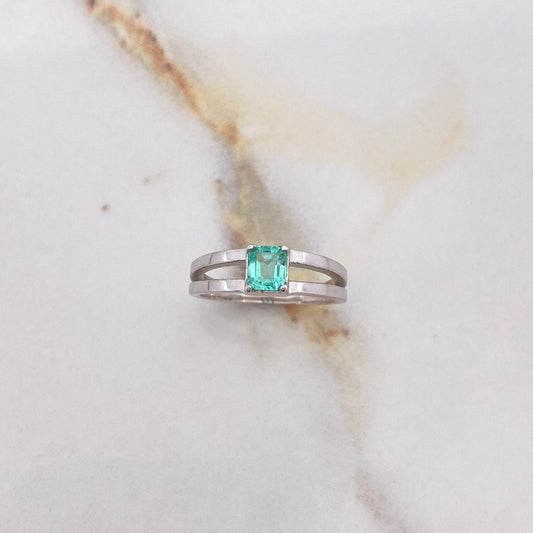 Solitaire Solitaire Double Line 3.56gr / Size 5 1/2 / Emerald 0.45 Qts White Gold (Jewelry Offer) &